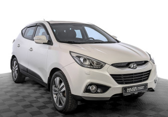 Подержанный автомобиль Hyundai ix35 2014 года (3 фото)