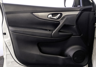 Подержанный автомобиль Nissan Qashqai 2020 года (19 фото)