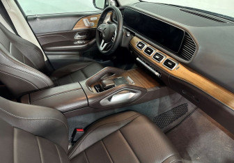 Подержанный автомобиль Mercedes-Benz GLE 2020 года (12 фото)
