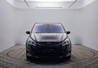 Подержанный автомобиль Ford S-MAX 2011 года (2 фото)