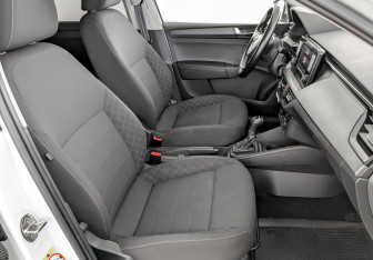 Подержанный автомобиль Skoda Rapid Liftback 2021 года (23 фото)