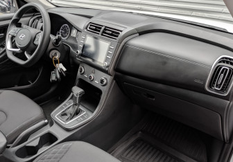 Подержанный автомобиль Hyundai Creta 2022 года (13 фото)
