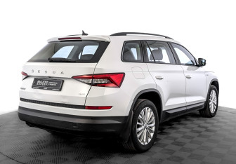 Подержанный автомобиль Skoda Kodiaq 2021 года (5 фото)