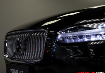 Подержанный автомобиль Volvo XC90 2021 года (24 фото)
