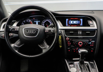 Подержанный автомобиль Audi A4 Sedan 2014 года (8 фото)