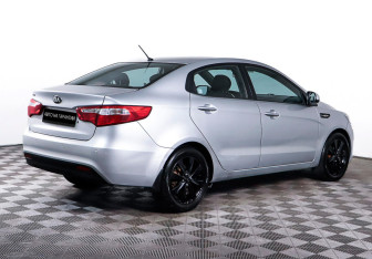Подержанный автомобиль Kia Rio Sedan 2014 года (5 фото)