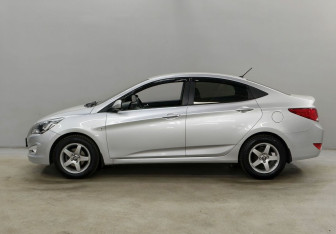 Подержанный автомобиль Hyundai Solaris Sedan 2016 года (8 фото)