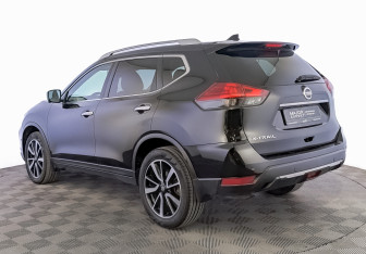Подержанный автомобиль Nissan X-Trail 2021 года (7 фото)