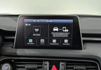 Подержанный автомобиль Genesis G70 2021 года (15 фото)