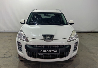 Подержанный автомобиль Peugeot 4007 2012 года (2 фото)