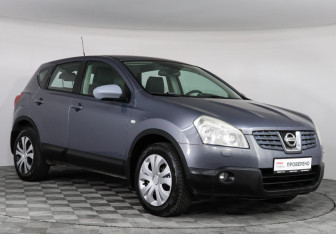 Подержанный автомобиль Nissan Qashqai 2008 года (2 фото)