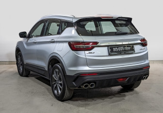 Подержанный автомобиль Geely Coolray 2023 года (7 фото)