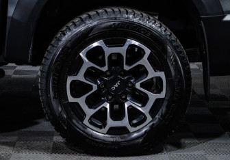 Подержанный автомобиль JAC T9 2024 года (15 фото)