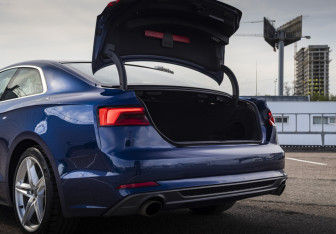 Подержанный автомобиль Audi A5 Coupe 2016 года (22 фото)