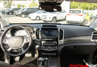 Подержанный автомобиль Haval H9 2023 года (10 фото)