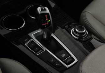 Подержанный автомобиль BMW X3 2014 года (18 фото)