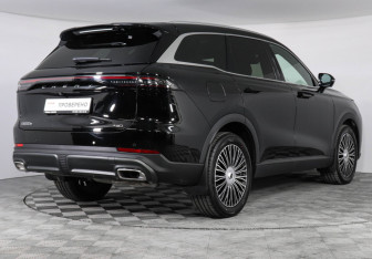 Подержанный автомобиль Chery Tiggo 9 2025 года (5 фото)