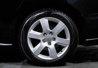 Подержанный автомобиль Audi A6 Sedan 2015 года (15 фото)