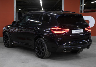 Подержанный автомобиль BMW X3 2019 года (7 фото)