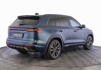 Подержанный автомобиль Geely Monjaro 2023 года (5 фото)