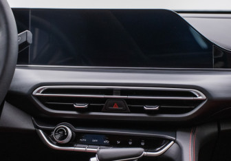 Подержанный автомобиль Changan Eado Plus 2023 года (14 фото)