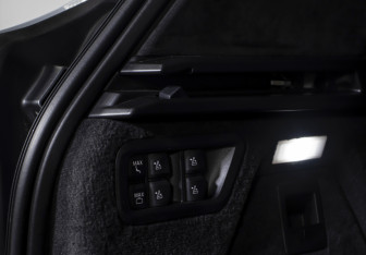 Подержанный автомобиль BMW X7 2024 года (19 фото)