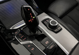 Подержанный автомобиль BMW X3 2018 года (16 фото)