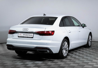 Подержанный автомобиль Audi A4 Sedan 2022 года (5 фото)