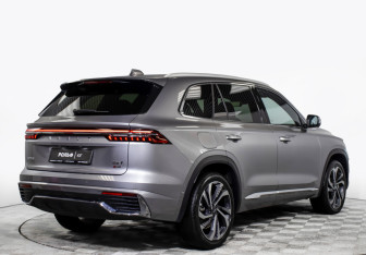 Подержанный автомобиль Geely Monjaro 2023 года (4 фото)