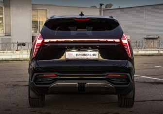 Подержанный автомобиль Geely Atlas 2024 года (6 фото)