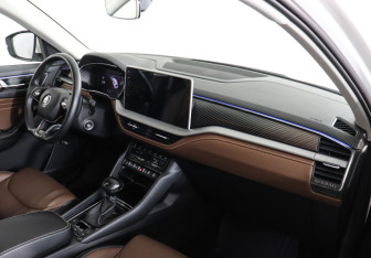 Подержанный автомобиль Skoda Kodiaq 2023 года (10 фото)
