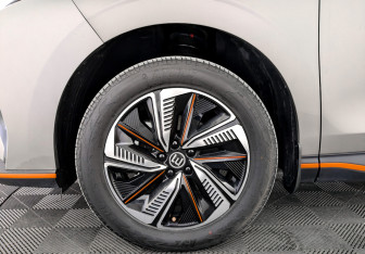 Подержанный автомобиль Evolute i-SKY 2024 года (18 фото)