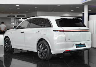 Новый LiXiang L7 2024 (3 фото)