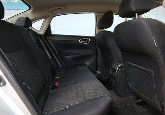 Подержанный автомобиль Nissan Sentra Sedan 2014 года (11 фото)