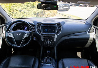 Подержанный автомобиль Hyundai Santa Fe 2017 года (11 фото)