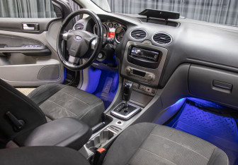 Подержанный автомобиль Ford Focus Sedan 2010 года (9 фото)