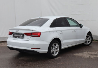 Подержанный автомобиль Audi A3 Sedan 2018 года (4 фото)