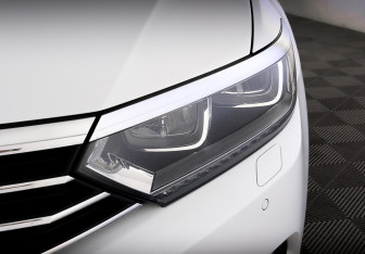 Подержанный автомобиль Volkswagen Passat Sedan 2019 года (17 фото)