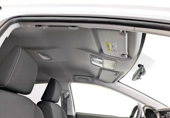 Подержанный автомобиль Toyota Corolla Sedan 2013 года (22 фото)