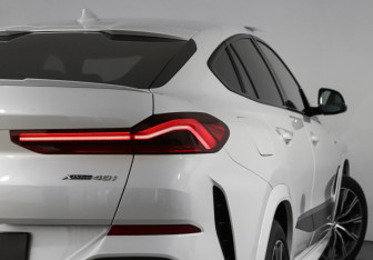 Подержанный автомобиль BMW X6 2020 года (22 фото)