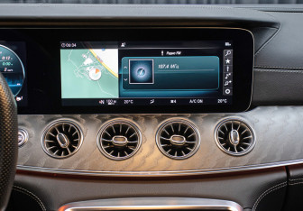 Подержанный автомобиль Mercedes-Benz AMG GT Liftback 2020 года (14 фото)