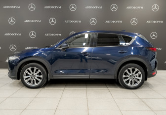 Подержанный автомобиль Mazda CX-5 2020 года (8 фото)