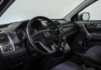 Подержанный автомобиль Honda CR-V 2008 года (11 фото)