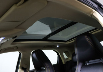 Подержанный автомобиль FAW Bestune T77 2021 года (15 фото)