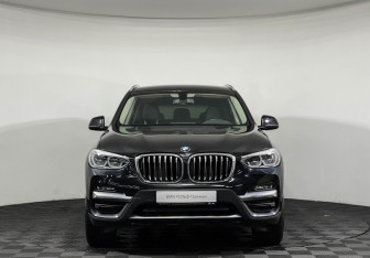 Подержанный автомобиль BMW X3 2020 года (3 фото)