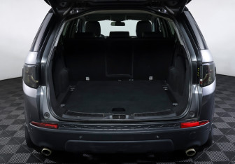 Подержанный автомобиль Land Rover Discovery Sport 2016 года (9 фото)