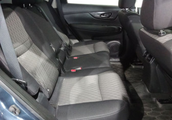 Подержанный автомобиль Nissan X-Trail 2018 года (10 фото)