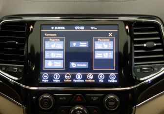 Подержанный автомобиль Jeep Grand Cherokee 2019 года (23 фото)