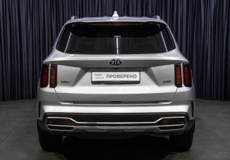 Подержанный автомобиль Kia Sorento 2020 года (6 фото)