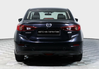 Подержанный автомобиль Mazda 3 Sedan 2017 года (6 фото)